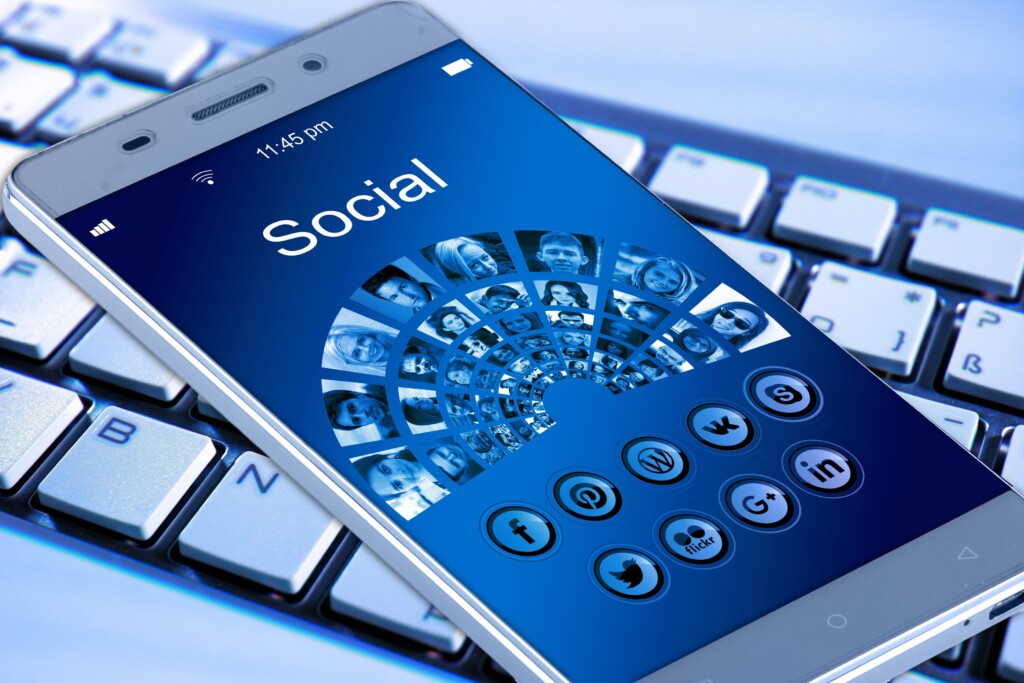 Online-Infoveranstaltung:<br>Ein Post mit teuren Folgen? Abmahnwelle Social-Media <br>26. November 2026, 10:00-11:00 Uhr